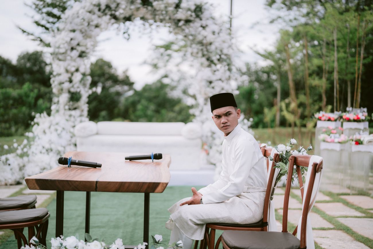 Dekorasi pernikahan Muslim di ruang terbuka